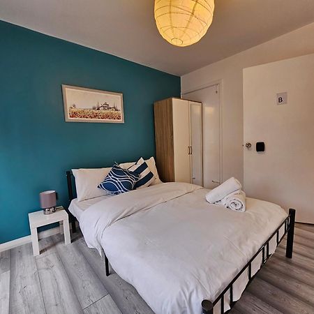London Mile End Rooms Exterior photo